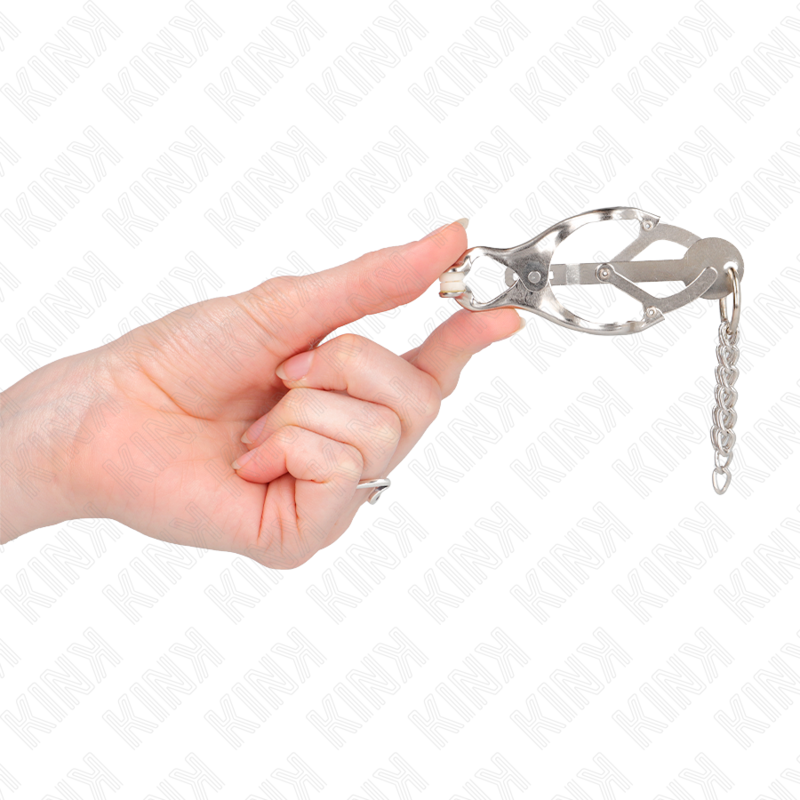 KINK - JAPANESE CLOVER HAIR CLIPS WITH SMALL SILVER CHAINS