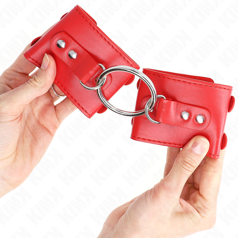 KINK - RED FIXED WRIST REST WITH ADJUSTABLE RING AND STUDS 17-22 CM X 6.5 CM