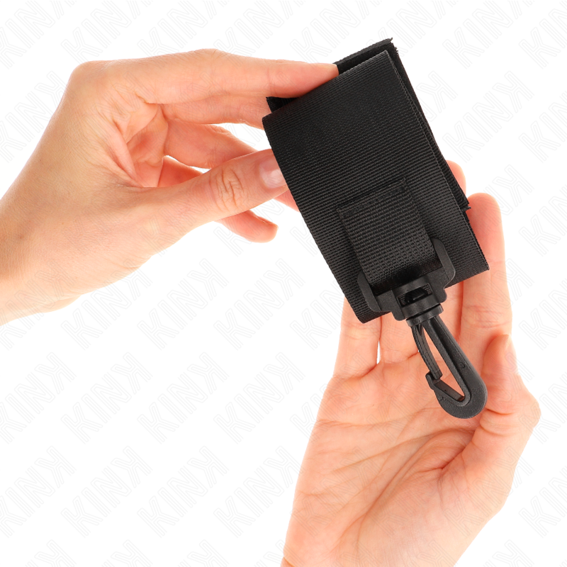 KINK - BLACK NYLON WRIST RESTRAINTS