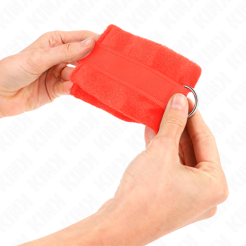 KINK - RED FUR BEGINNER CUFFS 30 X 7 CM