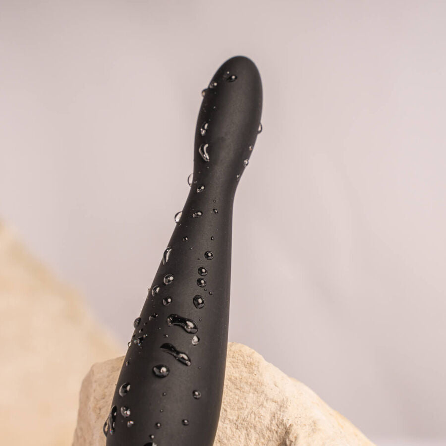 ROCKS-OFF - PETITE SENSATIONS TEAZER ANAL PLUG BLACK VIBRATOR