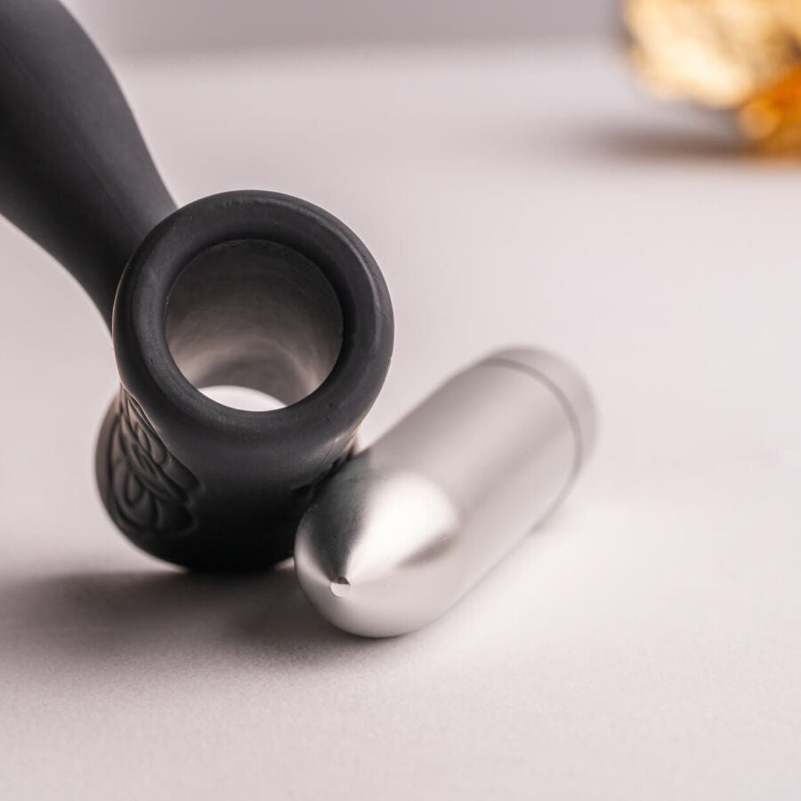 ROCKS-OFF - PETITE SENSATIONS TEAZER ANAL PLUG BLACK VIBRATOR