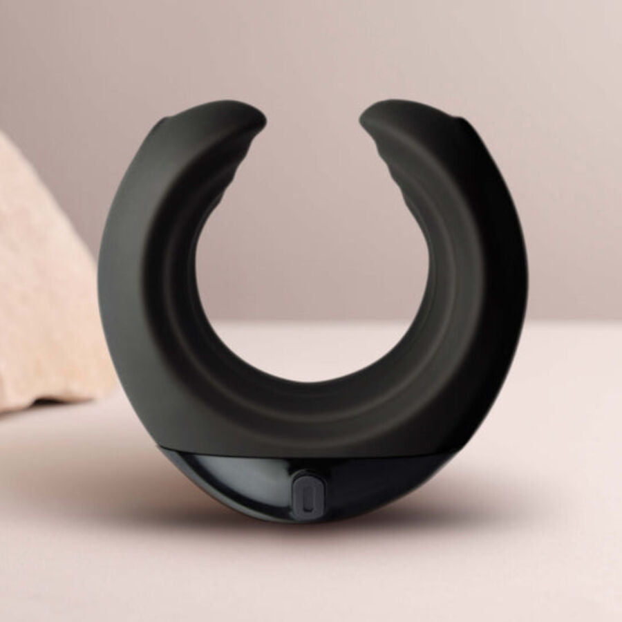 ROCKS-OFF - ECHO BLACK VIBRATING MASTURBATOR